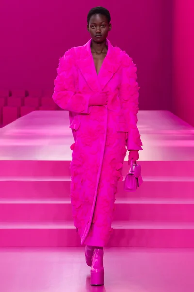 Look 13